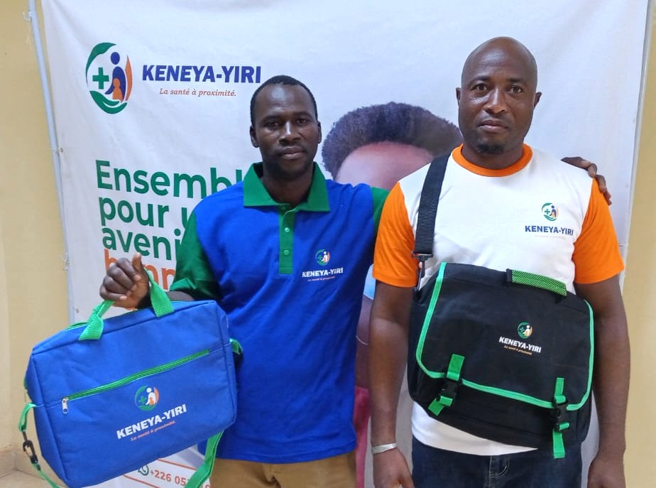 Supports de communication pour renforcer la reconnaissance de l'identité visuelle du programme KENEYA-YIRI
